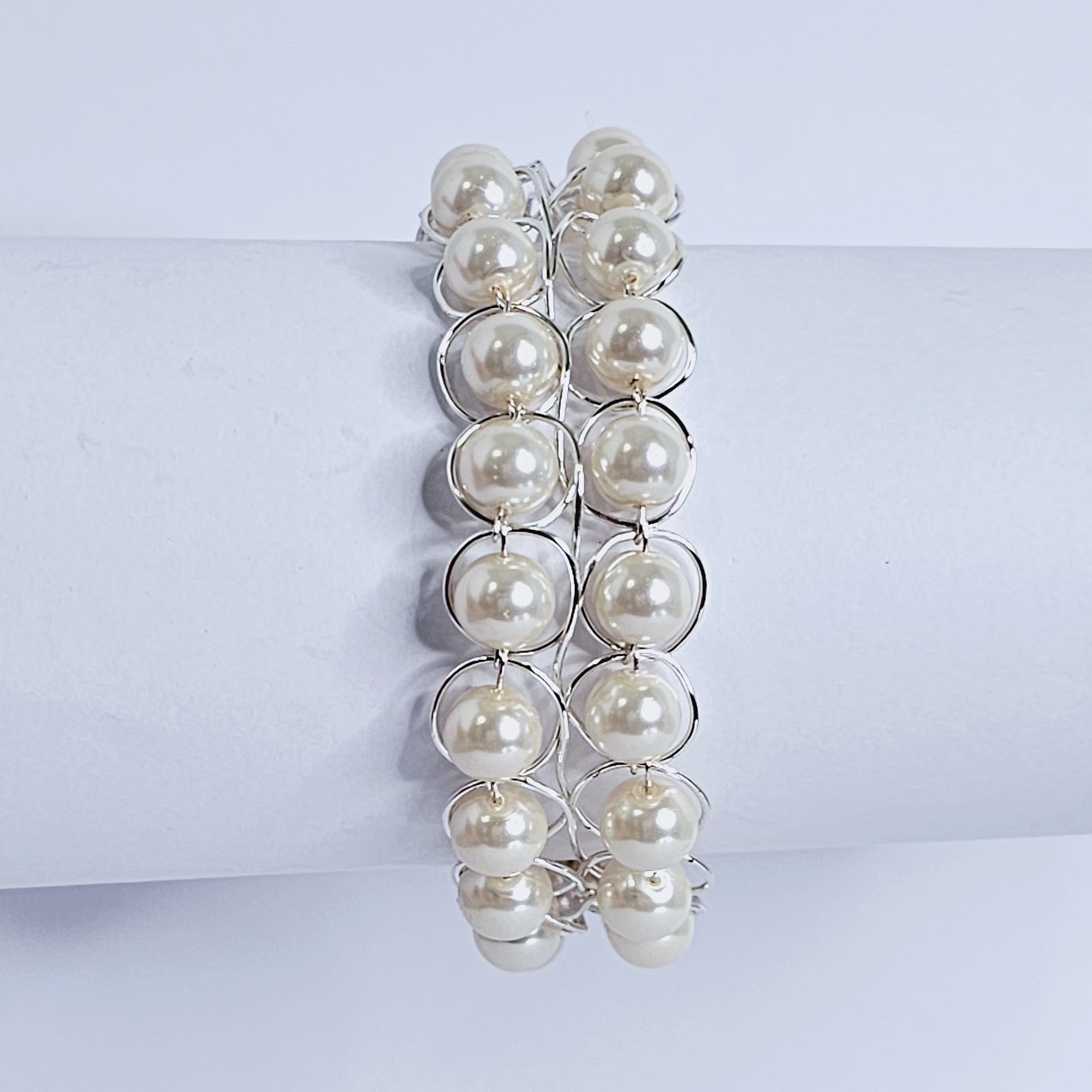 PEARL AND SILVER BRACELET